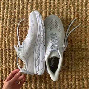 Hoka One One Clifton 7. Women’s size 9.5